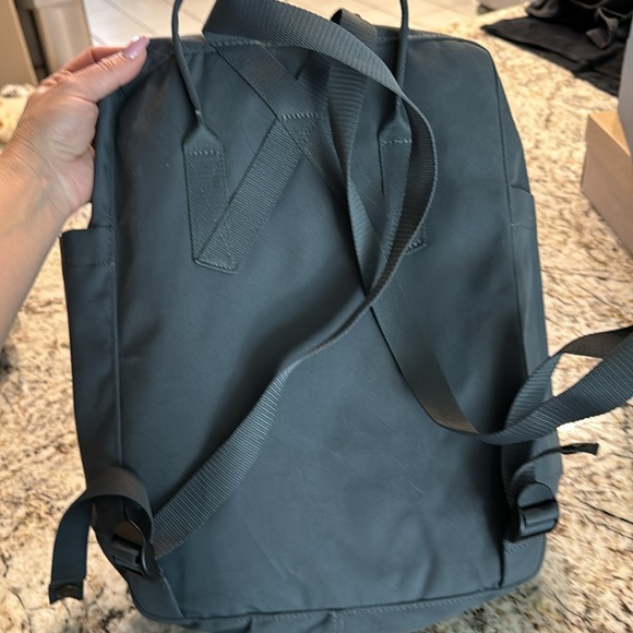 Fjall Raven backpack - Picture 2 of 5